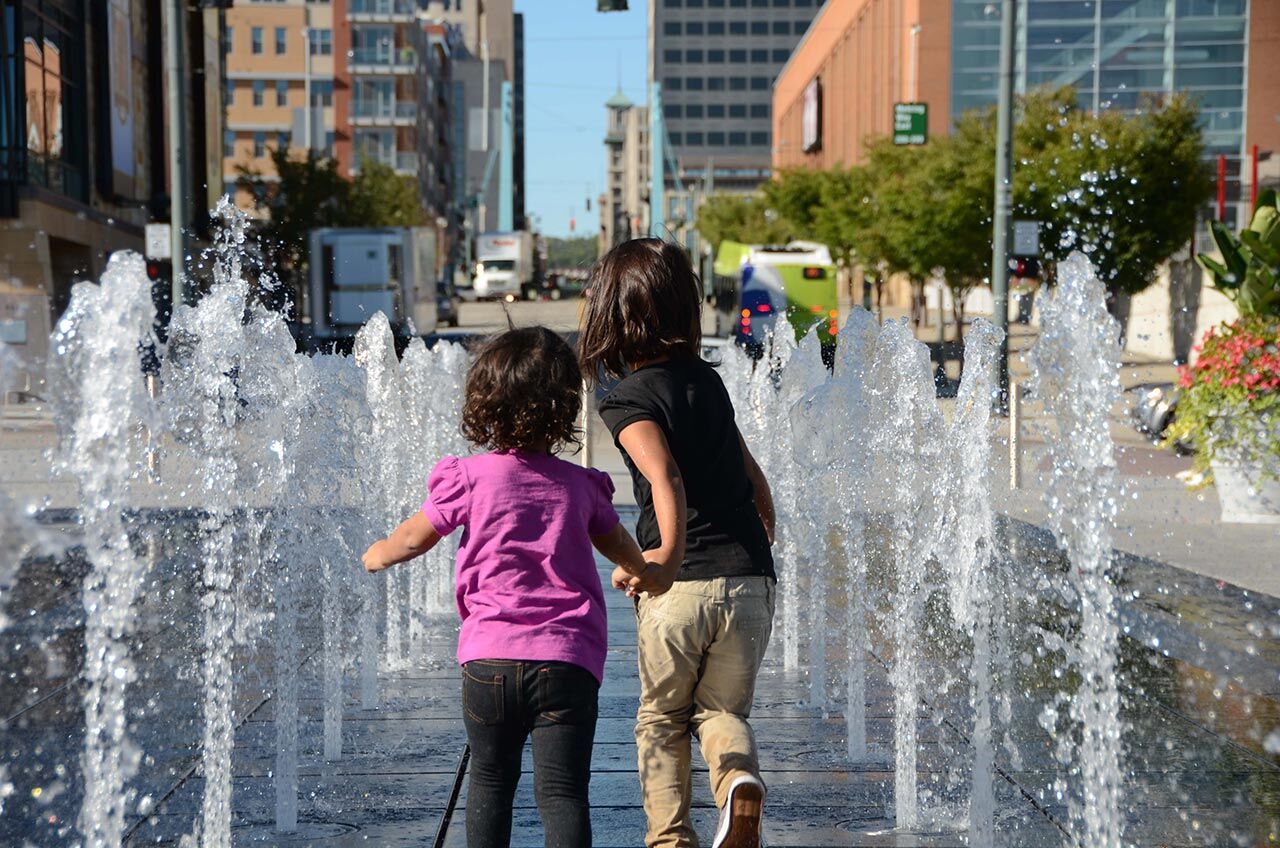 Crystal | LED280 Series - Vertical ChoreoSwitch LED180182 EFFECT 07