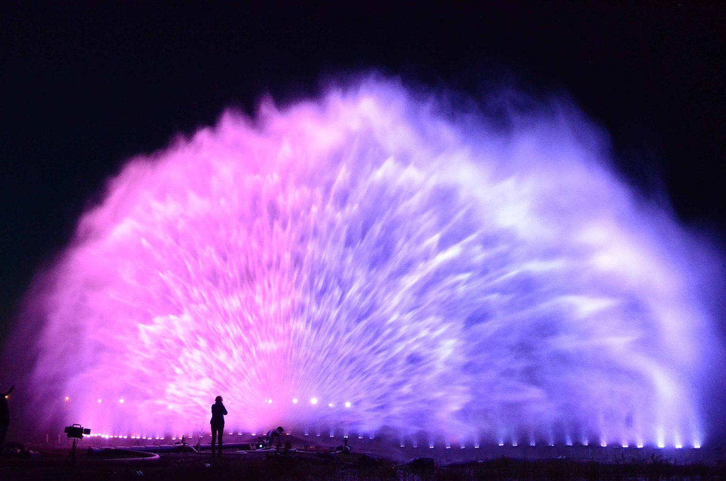 Crystal | LED360 Series - 12VDC to 24VDC - 68W WSN600 WATER SCREEN EFFECT 01