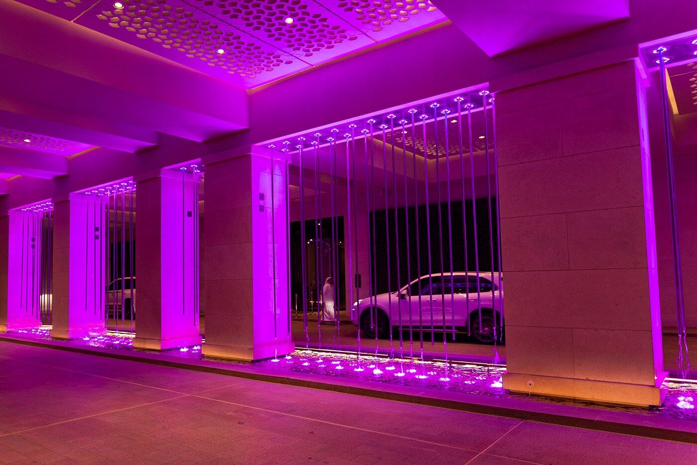 Crystal | LED160 Series - 12VDC to 24VDC - 30W 6513 MSHEIREB PHASE 2P 01