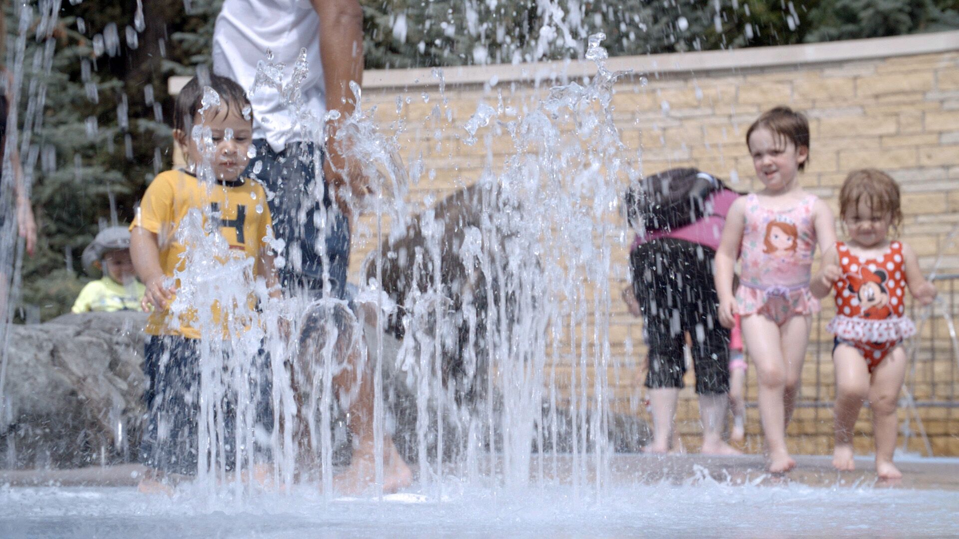 Crystal | NSS Series - Deck Level Spray Ring NSS EFFECT 01