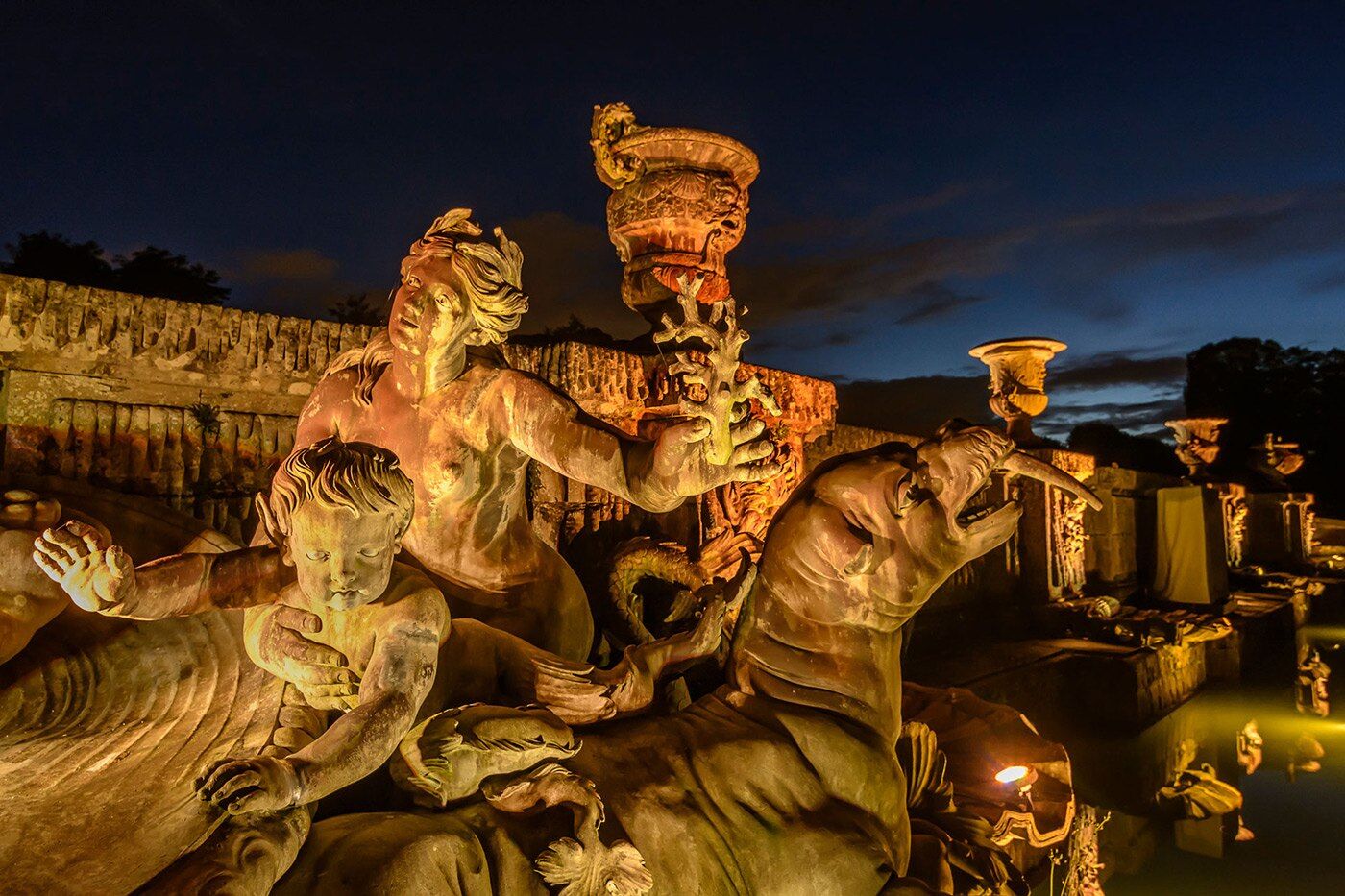 Crystal | LED360 Series – 12VDC to 24VDC – 68W 8377 VERSAILLES HDR01